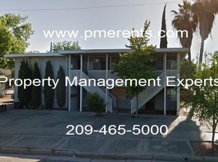 1704 N Center St APT 6, Stockton, CA 95204