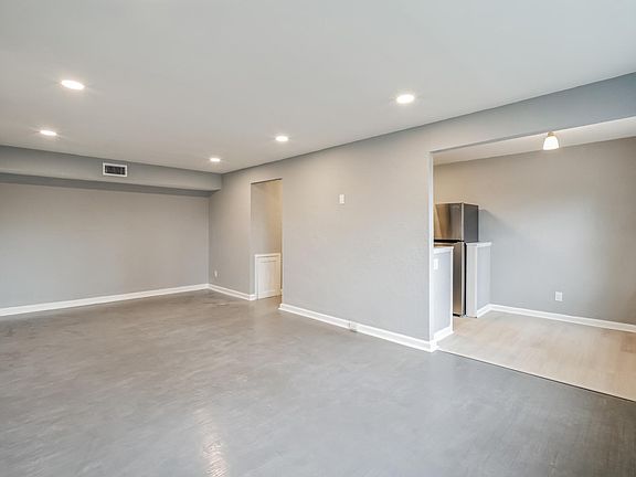 4th image of 2137 Bryn Mawr Ave #3R