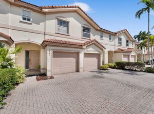2581 Riverside Dr, Pompano Beach, FL 33065