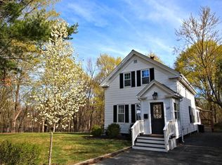 52 Linfield St, Holbrook, MA 02343