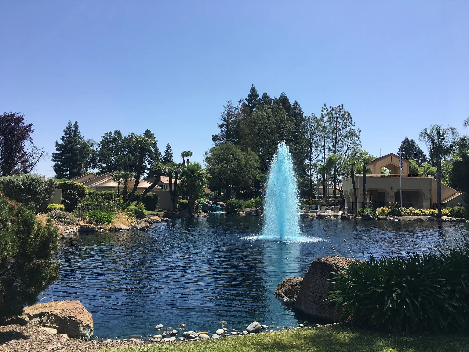 3 bed, 2101 sqft, $2,500 — Photo 1