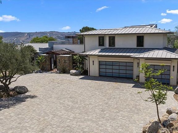 3rd image of 20391 Rancho Villa Rd