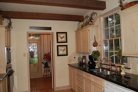 5th image of 3365 Shady Hollow Ln