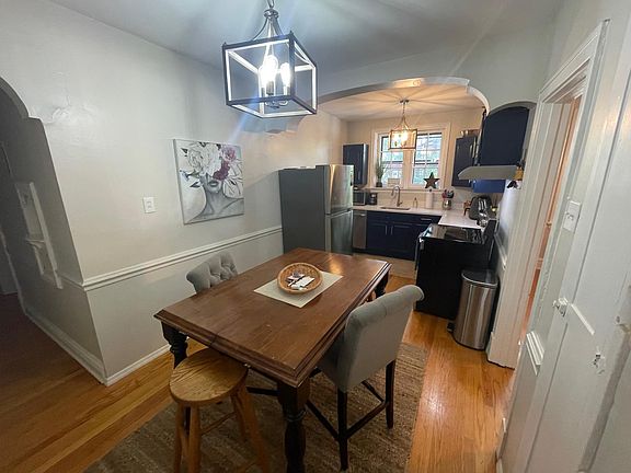 Large Kitchen With Plenty of Room For Kitchen Table