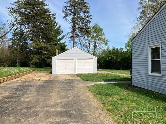 3rd image of 9694 Northfield Ln