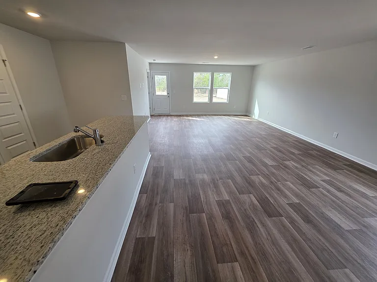 532 Runaway Train Dr — Photo 8