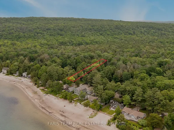 23 E Beach Rd, Tiny, ON L9M 0B6