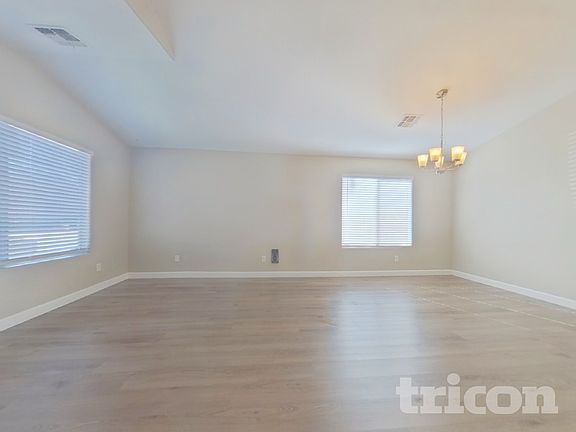 3rd image of 7806 S 47th Ln