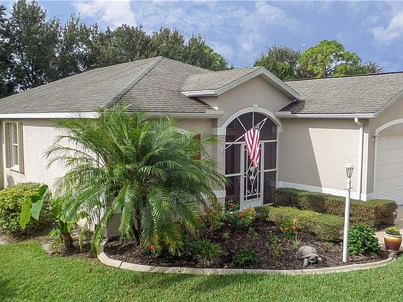 3rd image of 1469 Hedgewood Cir