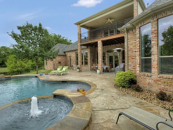 3rd image of 4745 Secret Cove Ln