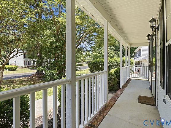 3rd image of 3511 Silver Oak Ct