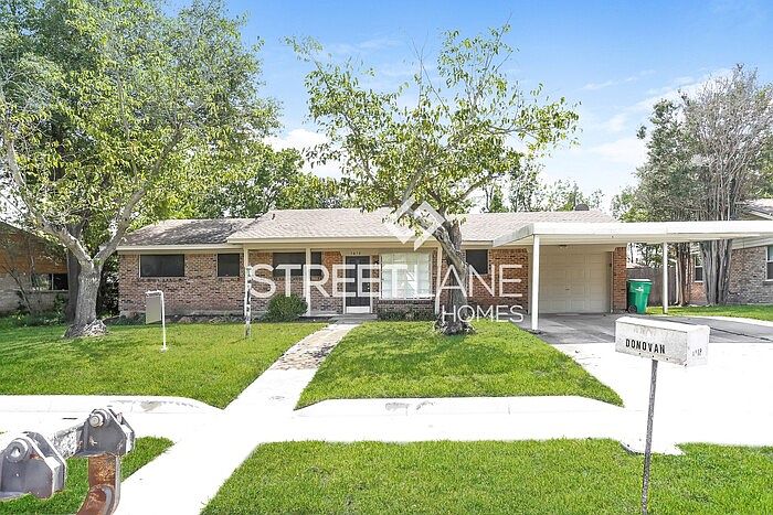 1st image of 1418 Royal Dr