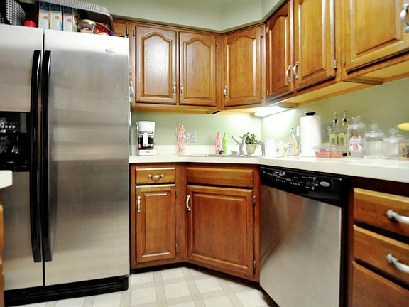 5th image of 7210 Snowberry Cir