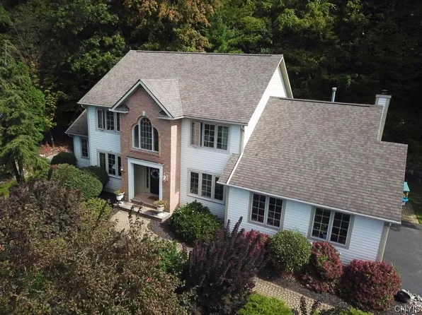 4576 Ashfield Ter, Syracuse, NY 13215