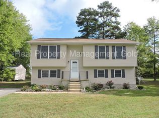 22174 Donaldson Dr, Lexington Park, MD 20653