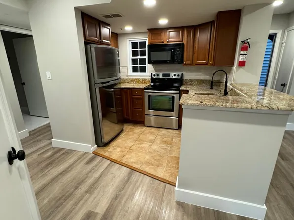 904 Westhaven Dr #103, Bowie, MD 20721