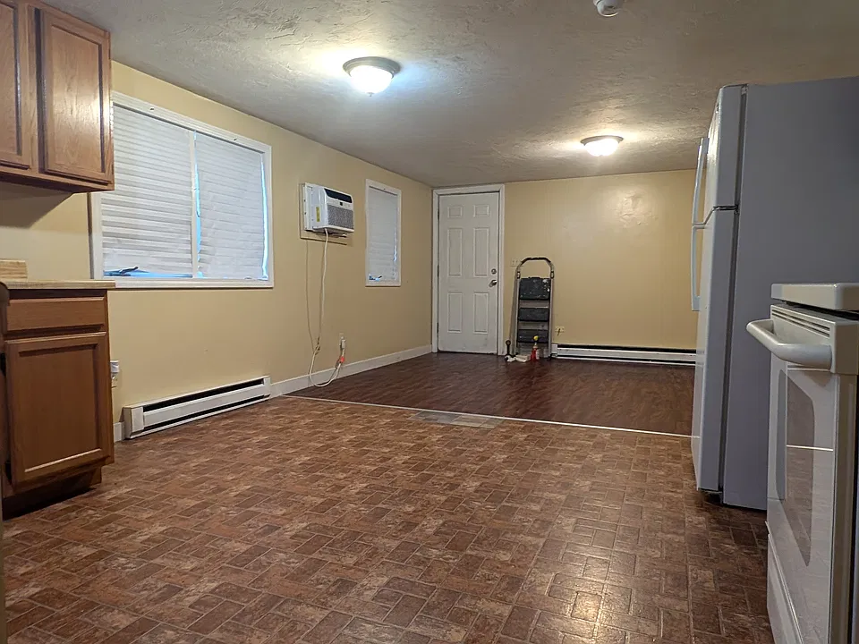 Open Floor plan - Kitchen & Living Room