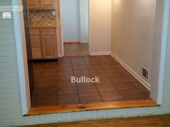 4th image of 3180 Westwood Dr