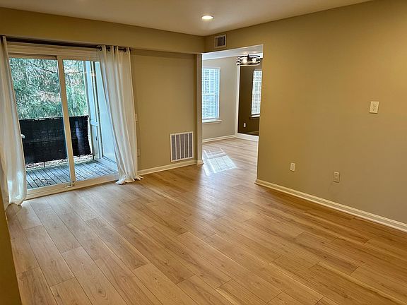 5th image of 20205 Shipley Ter APT 202