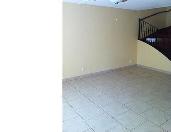 4th image of 1244 NW 6th Ave
