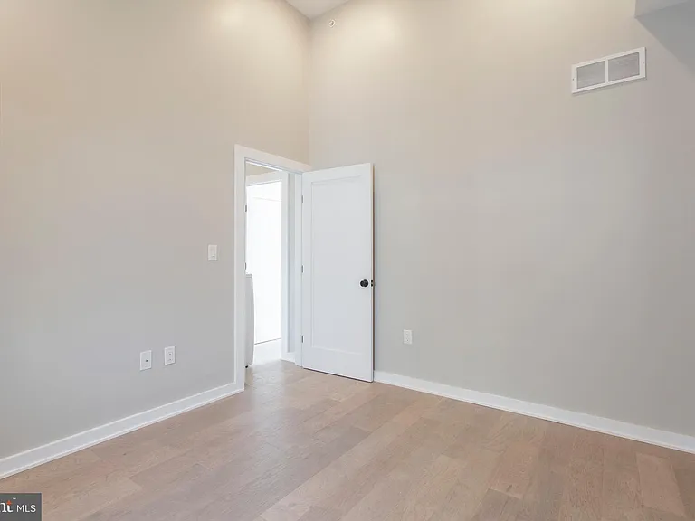 1320 S Opal St #2 — Photo 11