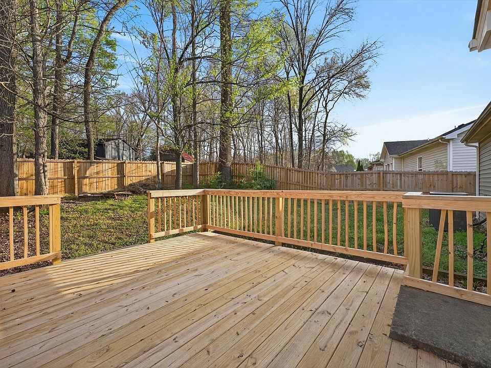 1st image of 631 Hidden Valley Dr