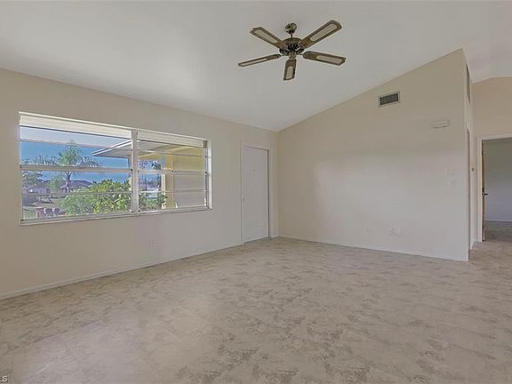 2nd image of 925 SW 29th St