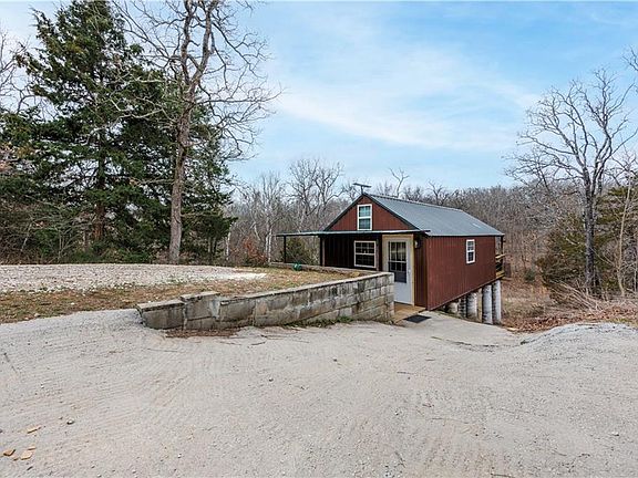 3rd image of 7500 Scott Rd