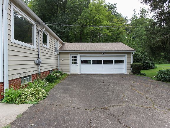 3rd image of 15031 Stillwater Dr