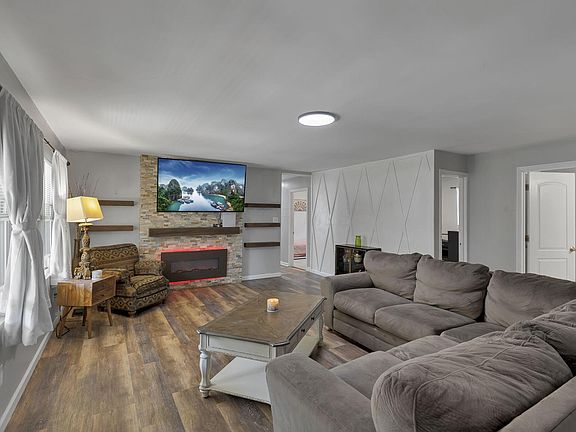 5th image of 5060 Wheeling Rd NE