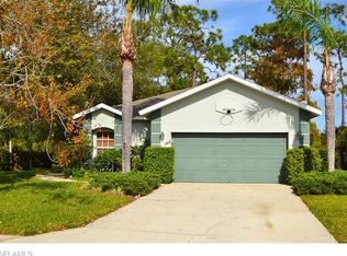 148 Stanhope Cir, Naples, FL 34104