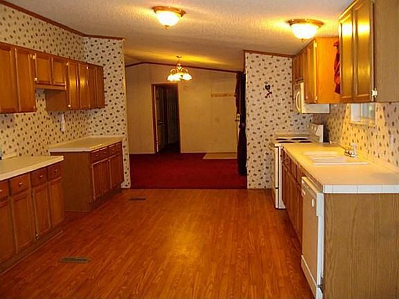 4th image of 1522 County Road 211