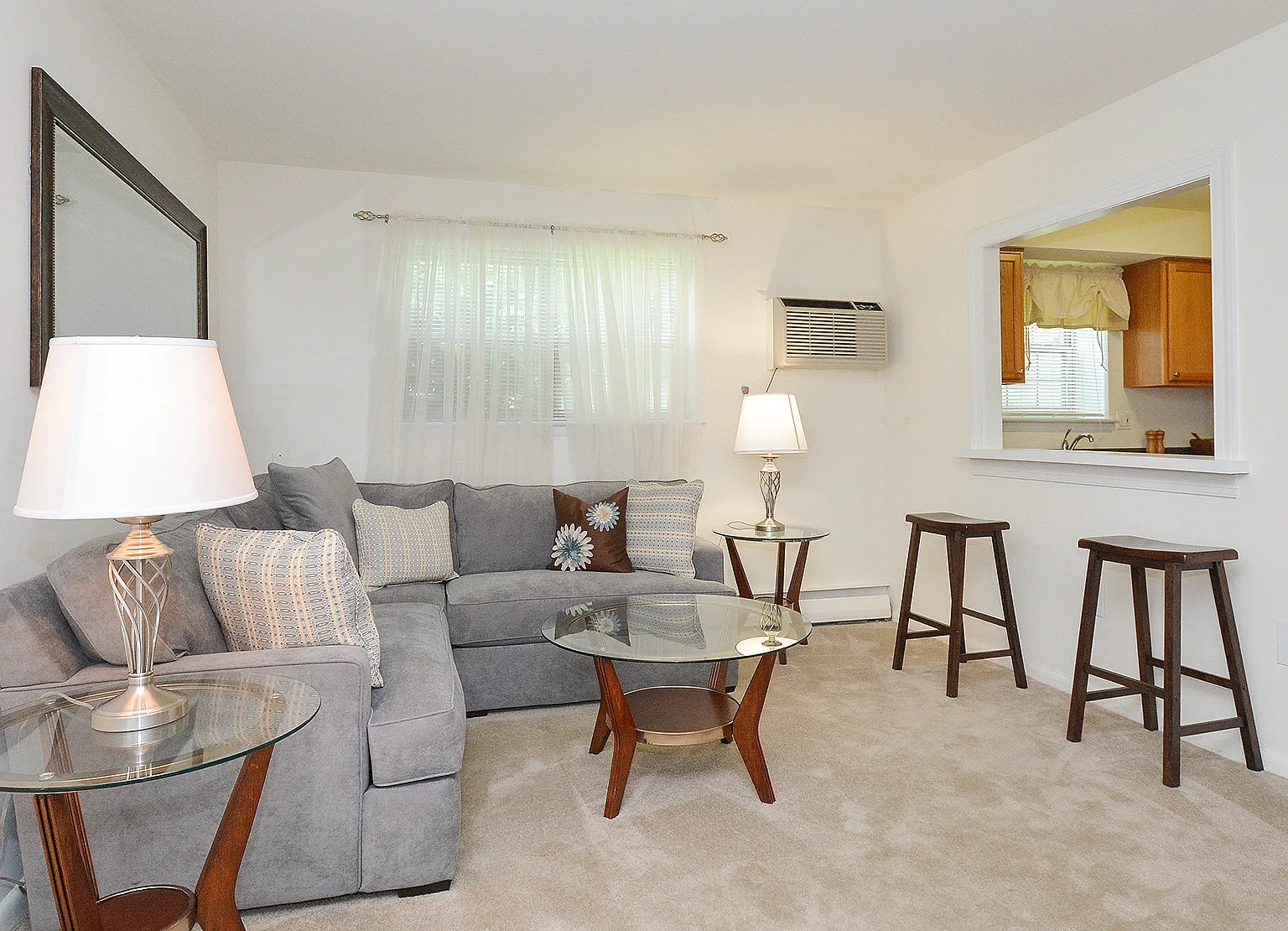 Naamans Village Apartments — Photo 1