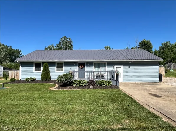 4686 Knickerbocker Cir, Ashtabula, OH 44004