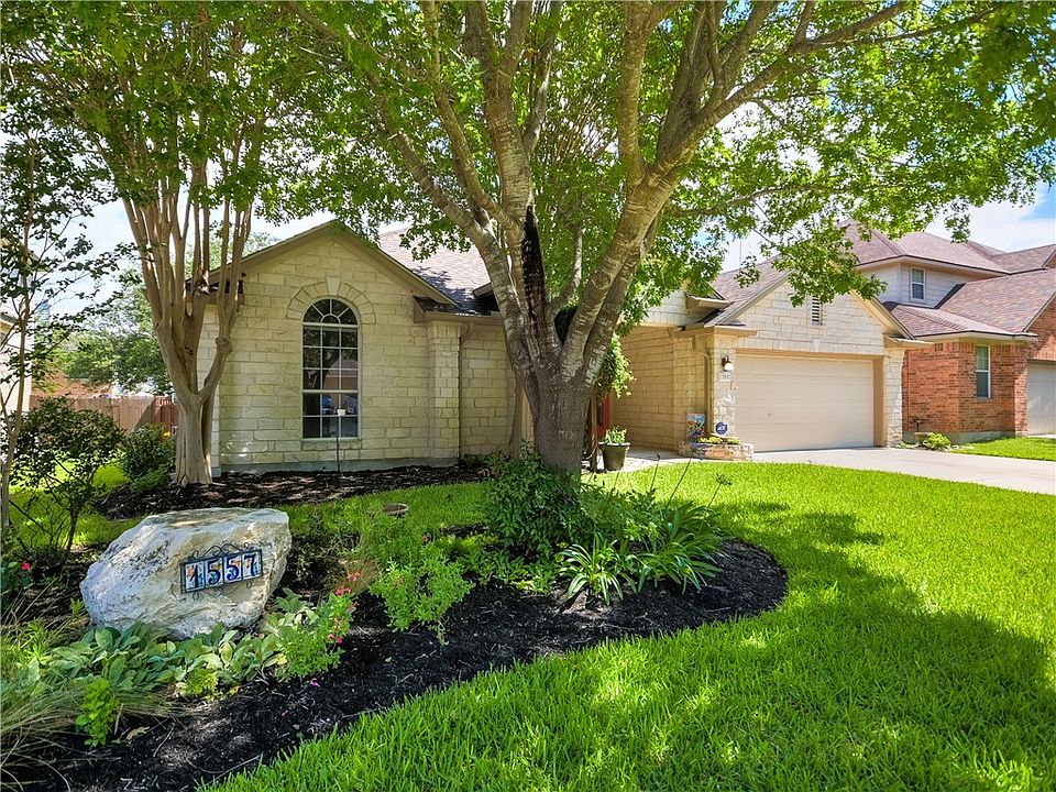 2nd image of 1557 Homewood Cir