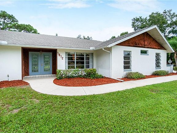2nd image of 1812 Whispering Pines Cir