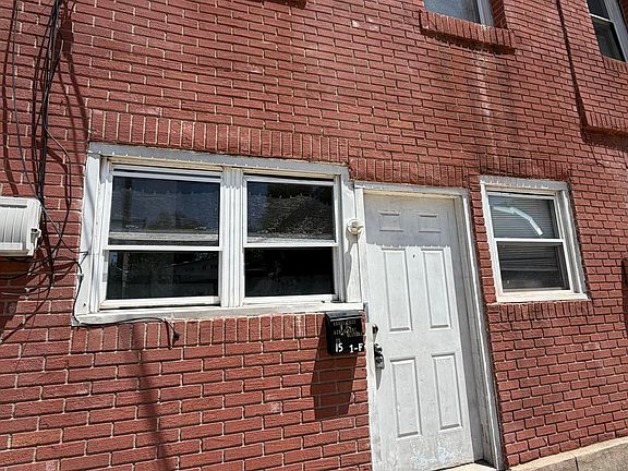 4th image of 11-15 W Main St #1F