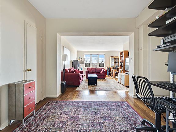 2nd image of 640 W 231st St APT 7G