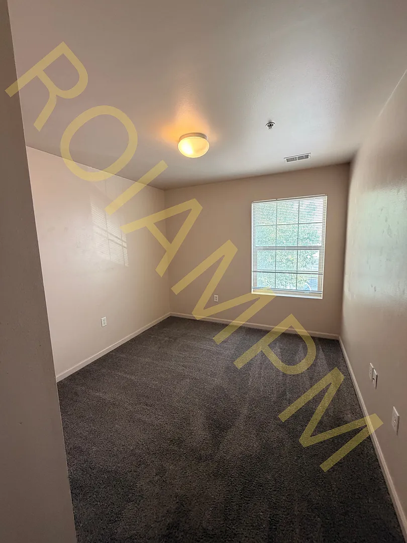 Riverview Apartments — Photo 2