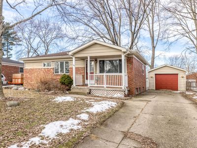 880 Carolina Ave, Marysville, MI, 48040