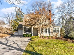 5609 Fairway Rd, Fairway, KS 66205