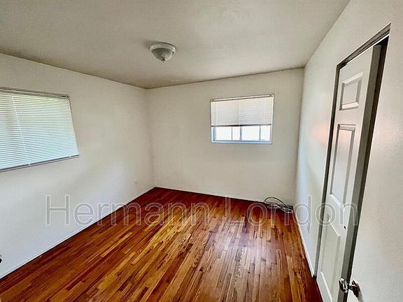 5th image of 1134 Prigge Ave
