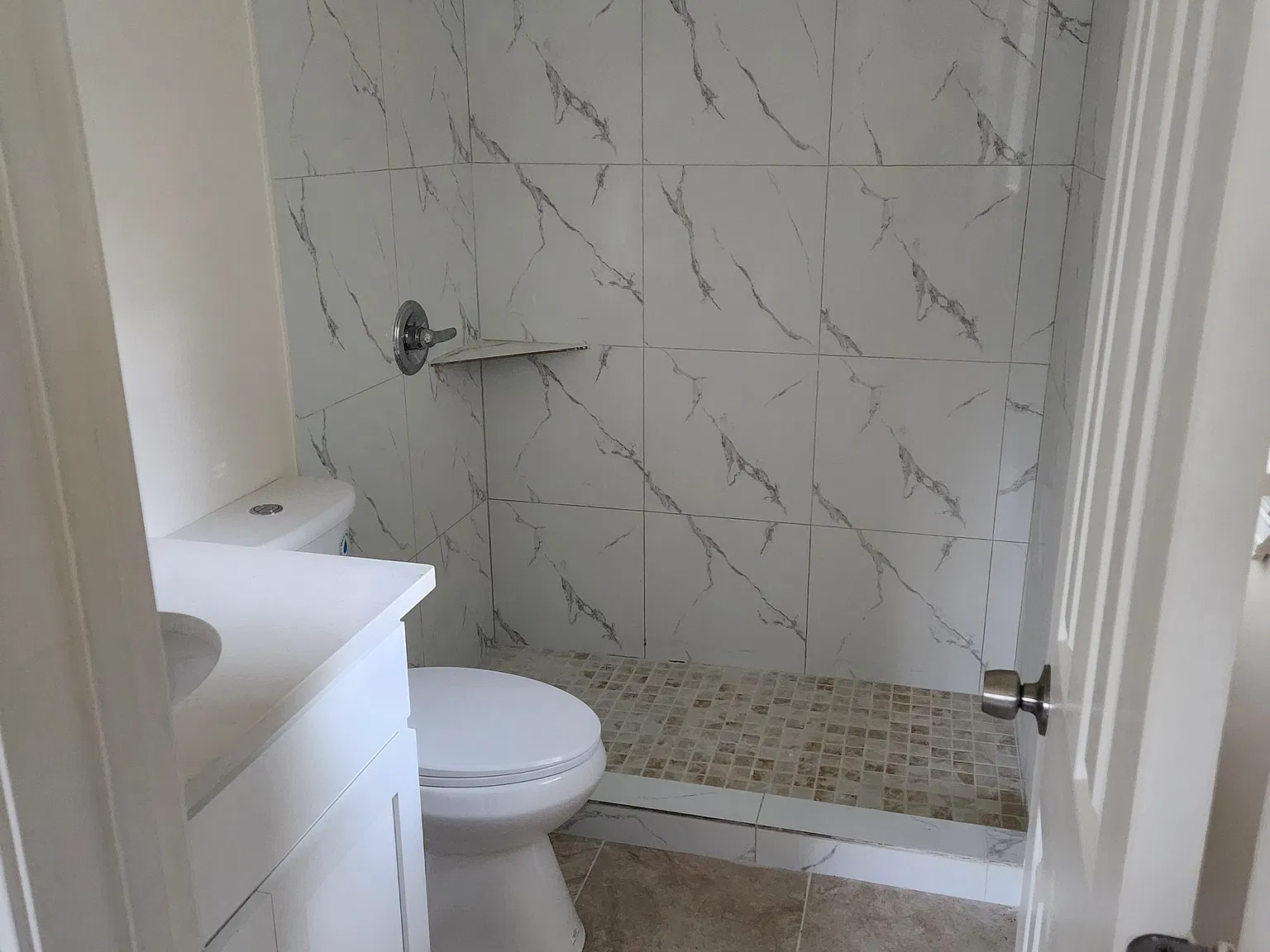 3 bed, 1112 sqft, $1,300 — Photo 3