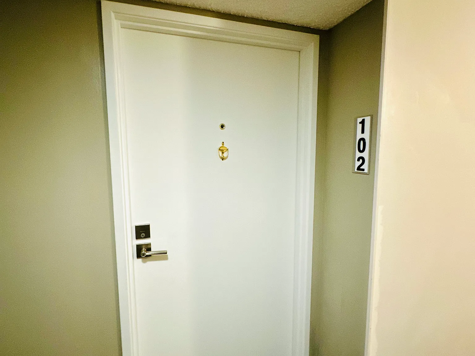 2 bed, 1179 sqft, $1,800 — Photo 1