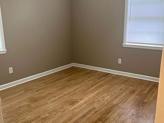 5th image of 3115 Ware St #3117