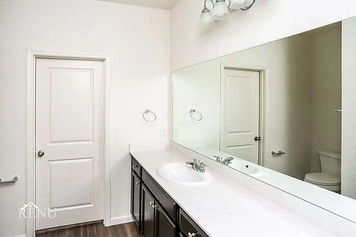 478 London Dr — Photo 7