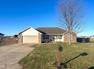 137 Melinda St, Seymour, MO 65746