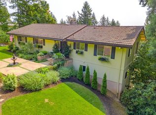 10958 SE Valley View Ter, Happy Valley, OR 97086