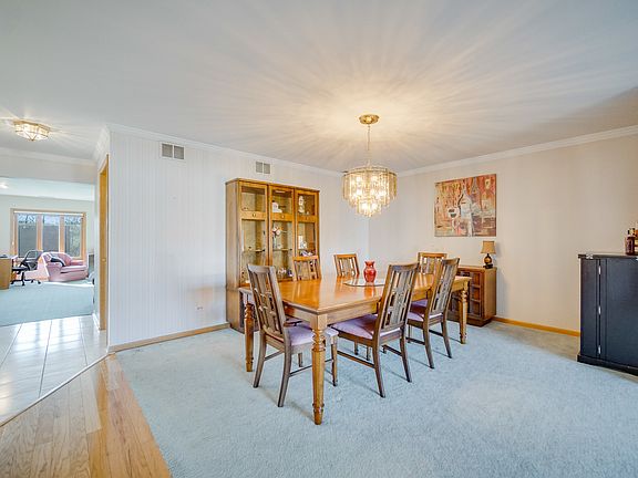 5th image of 8 Saint Moritz Dr Unit 201
