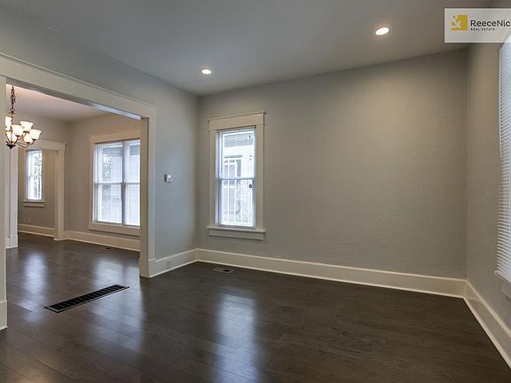 5th image of 2633 Kensington Ave